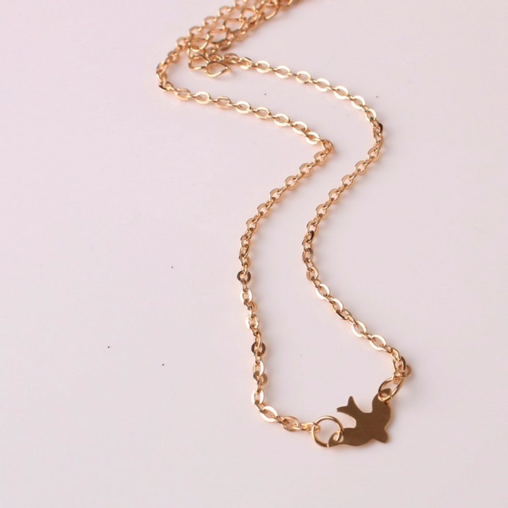 Dove Charm Gold Colored Necklace - NWOT